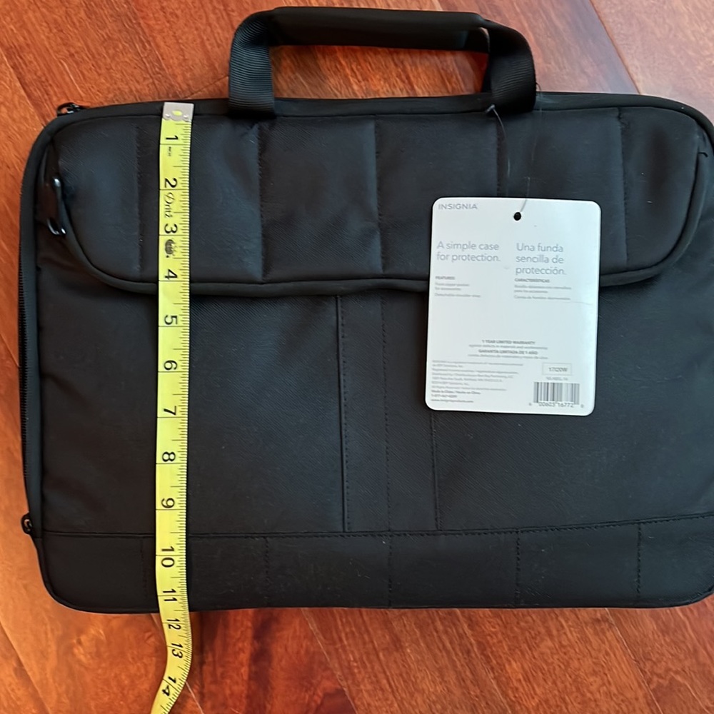 Insignia Notebook Sleeve with Handles
